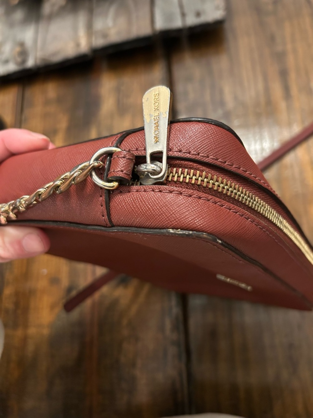 Michael Kors Crossbody Bag in Rose Brown with Gold Chain - Picture 5 of 7